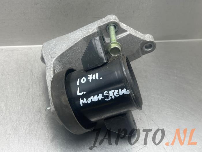 Gebruikte Motorrubber Nissan Leaf (ZE1) 39/40kWh Prijs € 26,20 Margeregeling aangeboden door Japoto Parts B.V.