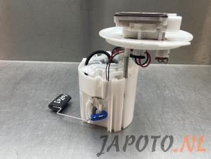 Gebruikte Benzinepomp Hyundai i30 (PDEB5/PDEBB/PDEBD/PDEBE) 1.0 T-GDI 12V Hybrid 48V Prijs € 78,74 Margeregeling aangeboden door Japoto Parts B.V.