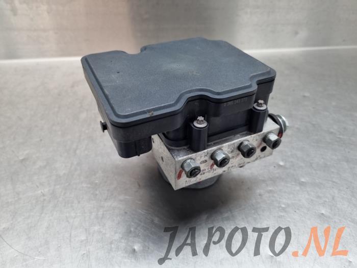 Gebruikte ABS Pomp Suzuki Swift (ZA/ZC/ZD) 1.2 16_ Prijs € 313,95 Margeregeling aangeboden door Japoto Parts B.V.