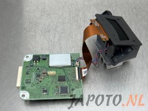 Gebruikte Head-up display Toyota Yaris Cross (PB1/PJ1) 1.5 12V Hybrid 130 Prijs € 314,95 Margeregeling aangeboden door Japoto Parts B.V.