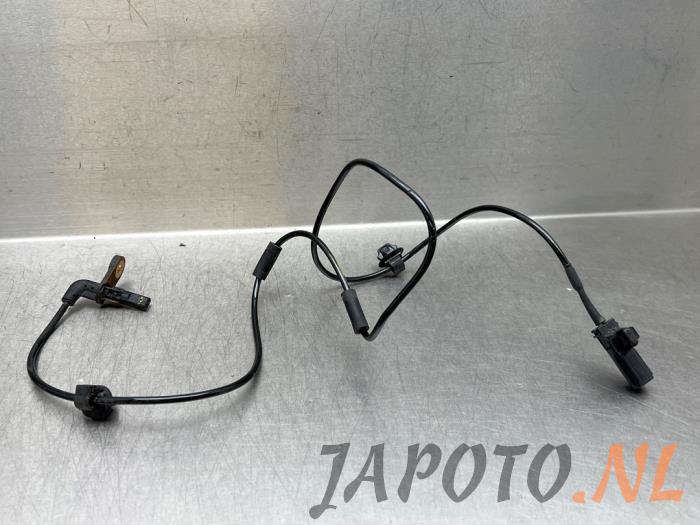 Gebruikte Sensor ABS Toyota Yaris Cross (PB1/PJ1) 1.5 12V Hybrid 130 Prijs € 36,70 Margeregeling aangeboden door Japoto Parts B.V.