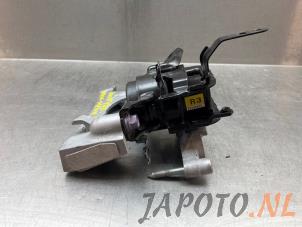 Gebruikte Motorrubber Toyota RAV4 (A5) 2.5 Hybrid 16V AWD Prijs € 52,49 Margeregeling aangeboden door Japoto Parts B.V.