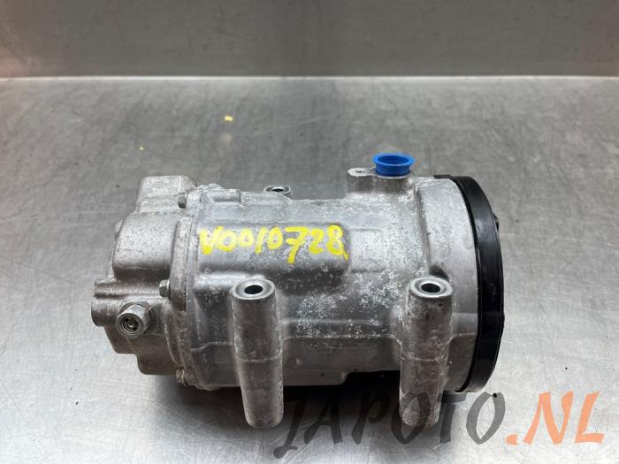 Gebruikte Aircopomp Toyota RAV4 (A5) 2.5 Hybrid 16V AWD Prijs € 262,45 Margeregeling aangeboden door Japoto Parts B.V.