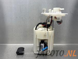 Gebruikte Benzinepomp Kia Rio IV (YB) 1.0i T-GDi 120 12V Prijs € 52,49 Margeregeling aangeboden door Japoto Parts B.V.