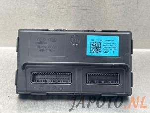 Gebruikte Comfort Module Kia Niro II (SG2) 1.6 GDI Hybrid Prijs € 157,45 Margeregeling aangeboden door Japoto Parts B.V.