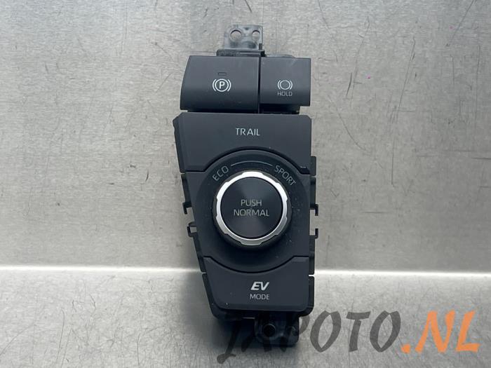 Gebruikte Schakelaar handrem Toyota RAV4 (A5) 2.5 Hybrid 16V AWD Prijs € 104,95 Margeregeling aangeboden door Japoto Parts B.V.