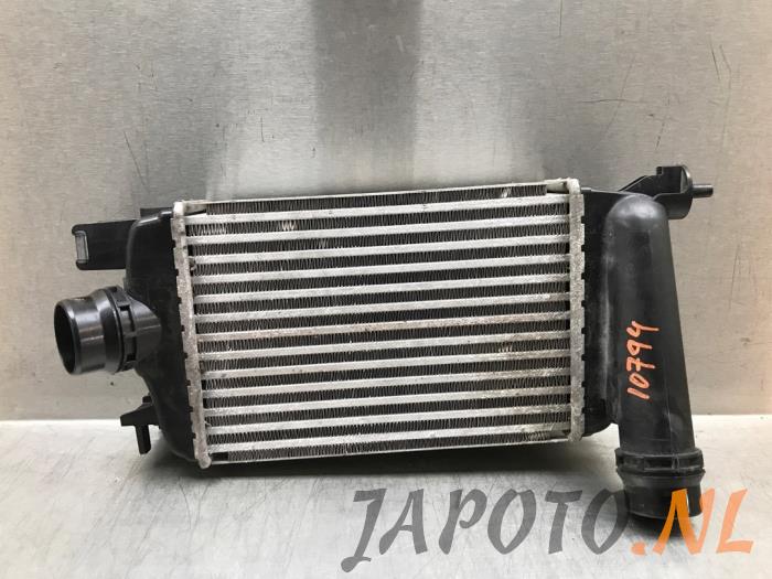 Gebruikte Intercooler Nissan Micra (K14) 0.9 IG-T 12V Prijs € 52,45 Margeregeling aangeboden door Japoto Parts B.V.