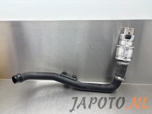 Gebruikte Intercooler Buis Hyundai i20 (BC3) 1.0 T-GDI 100 Mild Hybrid 48V 12V Prijs € 78,70 Margeregeling aangeboden door Japoto Parts B.V.