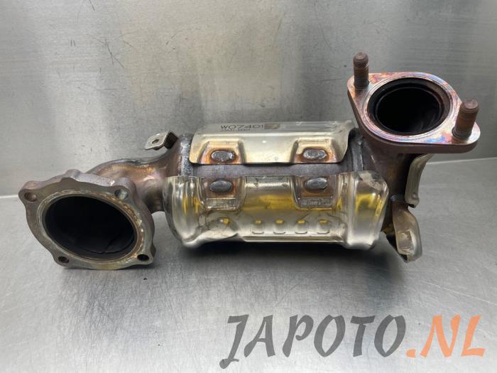 Gebruikte Katalysator Hyundai i20 (BC3) 1.0 T-GDI 100 Mild Hybrid 48V 12V Prijs € 262,45 Margeregeling aangeboden door Japoto Parts B.V.