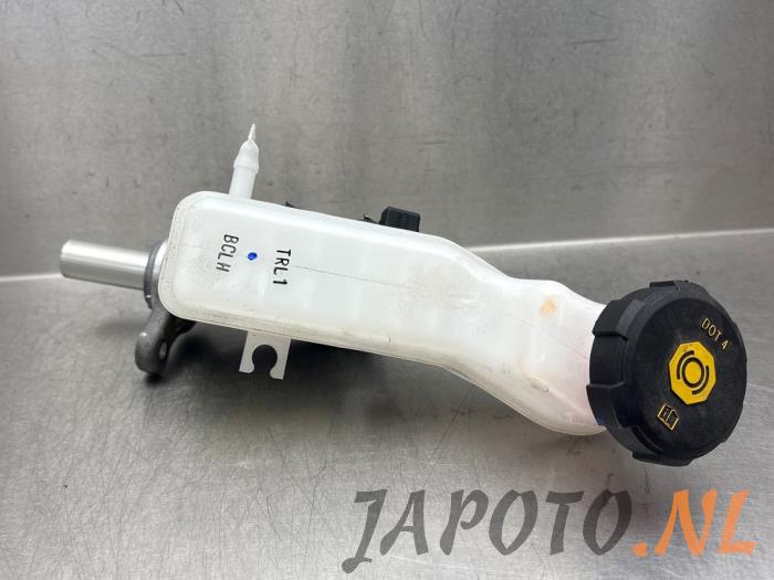 Gebruikte Hoofdremcilinder Hyundai i20 (BC3) 1.0 T-GDI 100 Mild Hybrid 48V 12V Prijs € 36,70 Margeregeling aangeboden door Japoto Parts B.V.