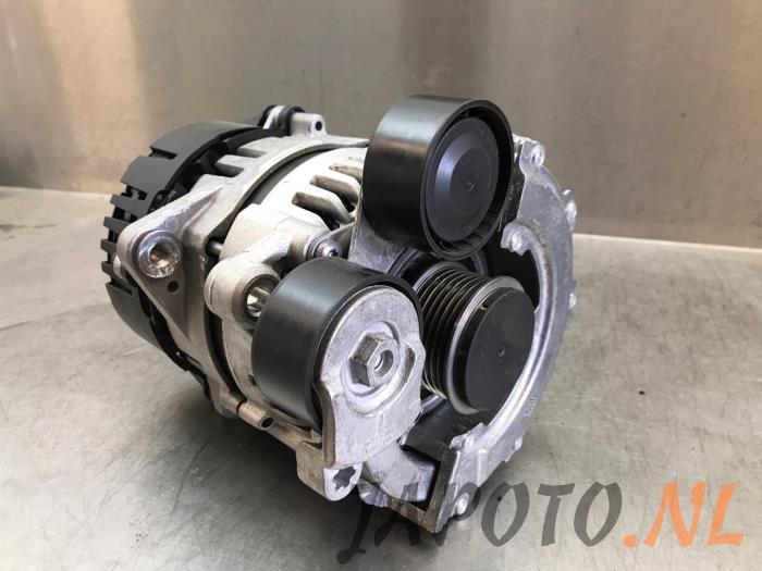 Gebruikte Dynamo Hyundai Tucson (TL) 1.6 CRDi 16V 48V MHEV Prijs € 367,45 Margeregeling aangeboden door Japoto Parts B.V.