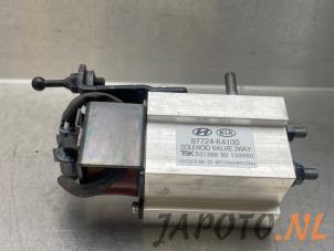 Gebruikte Druksensor airco Hyundai Kona (OS) 64 kWh Prijs € 52,45 Margeregeling aangeboden door Japoto Parts B.V.