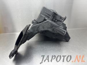 Gebruikte Luchtfilterhuis Mazda CX-3 (DJ/DK) 1.5 Skyactiv D 105 16V Prijs € 52,45 Margeregeling aangeboden door Japoto Parts B.V.