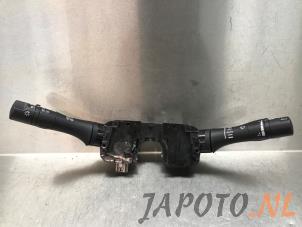 Gebruikte Licht + Raw Schakelaar Nissan Leaf (ZE1) 39/40kWh Prijs € 78,73 Margeregeling aangeboden door Japoto Parts B.V.