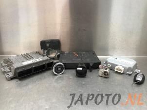 Gebruikte Contactslot + computer Nissan Leaf (ZE1) 39/40kWh Prijs € 262,45 Margeregeling aangeboden door Japoto Parts B.V.