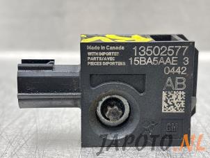 Gebruikte Sensor Airbag Chevrolet Volt 1.4 16V Prijs € 26,20 Margeregeling aangeboden door Japoto Parts B.V.