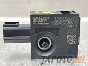 Gebruikte Sensor Airbag Chevrolet Volt 1.4 16V Prijs € 26,20 Margeregeling aangeboden door Japoto Parts B.V.
