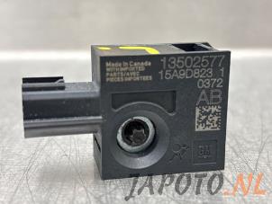 Gebruikte Sensor Airbag Chevrolet Volt 1.4 16V Prijs € 26,20 Margeregeling aangeboden door Japoto Parts B.V.