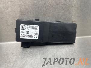 Gebruikte Deur module Chevrolet Volt 1.4 16V Prijs € 10,45 Margeregeling aangeboden door Japoto Parts B.V.