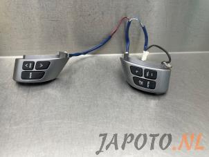 Gebruikte Radiobediening Stuur Suzuki Swift (ZA/ZC/ZD1/2/3/9) 1.3 VVT 16V Prijs € 49,95 Margeregeling aangeboden door Japoto Parts B.V.