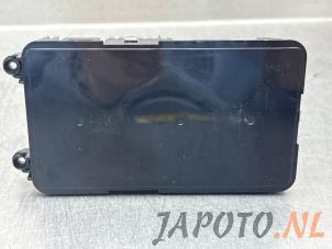 Gebruikte Draadloze oplader Hyundai i30 Fastback (PDEBA/PEDBC) 2.0 N Turbo 16V Prijs € 104,95 Margeregeling aangeboden door Japoto Parts B.V.