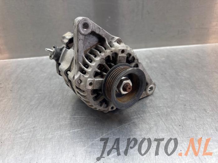 Gebruikte Dynamo Suzuki Ignis (MF) 1.2 Dual Jet 16V Prijs € 52,45 Margeregeling aangeboden door Japoto Parts B.V.