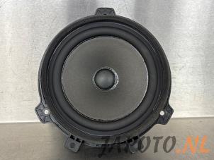 Gebruikte Luidspreker Hyundai Kona (SX2) 1.6 GDi HEV 16V Prijs € 31,45 Margeregeling aangeboden door Japoto Parts B.V.