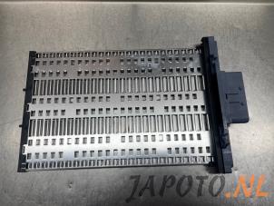 Gebruikte Kachel Verwarmingselement Hyundai Kona (SX2) 1.6 GDi HEV 16V Prijs € 78,70 Margeregeling aangeboden door Japoto Parts B.V.