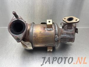 Gebruikte Katalysator Hyundai Kona (SX2) 1.6 GDi HEV 16V Prijs € 367,45 Margeregeling aangeboden door Japoto Parts B.V.