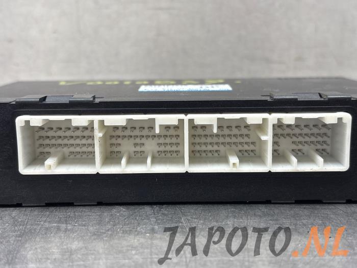Kontaktslot + computer van een Subaru XV (GP) 1.6 AWD 16V 2014