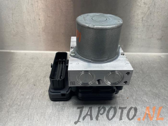 Gebruikte ABS Pomp Lynk &amp; Co 01 1.5 Prijs € 157,45 Margeregeling aangeboden door Japoto Parts B.V.