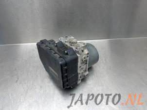 Gebruikte ABS Pomp Toyota Urban Cruiser 1.33 Dual VVT-I 16V 2WD Prijs € 131,20 Margeregeling aangeboden door Japoto Parts B.V.