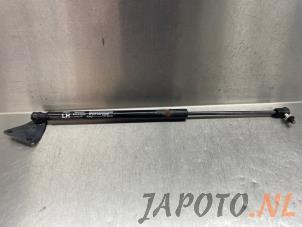 Gebruikte Amortisseur links-achter Kia Soul II (PS) EV Prijs € 19,95 Margeregeling aangeboden door Japoto Parts B.V.