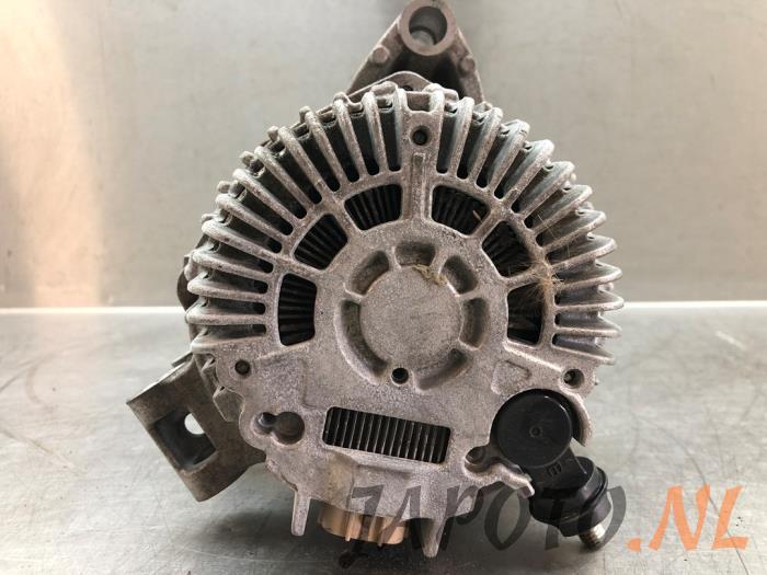 Dynamo van een Subaru XV (GP) 1.6 AWD 16V 2014