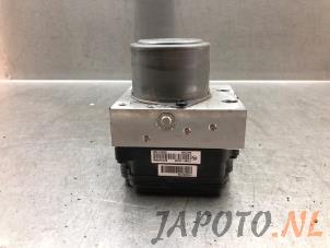 Gebruikte ABS Pomp Kia Xceed 1.0 T-GDi 12V Prijs € 209,95 Margeregeling aangeboden door Japoto Parts B.V.