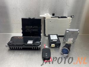 Gebruikte Kontaktslot + computer Toyota Prius (ZVW5) 1.8 16V Hybrid Prijs € 419,95 Margeregeling aangeboden door Japoto Parts B.V.