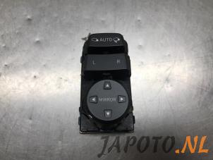 Gebruikte Spiegel Schakelaar Hyundai i30 Wagon (PDEF5) 1.4 T-GDI 16V Prijs € 15,70 Margeregeling aangeboden door Japoto Parts B.V.