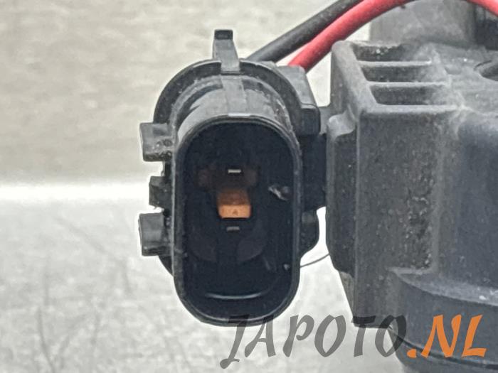 Luidspreker van een Kia Niro I (DE) 1.6 GDI Hybrid 2019