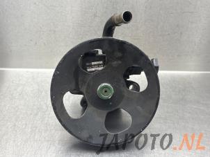 Gebruikte Servopomp Kia Magentis (GD) 2.5 V6 24V Prijs € 52,45 Margeregeling aangeboden door Japoto Parts B.V.