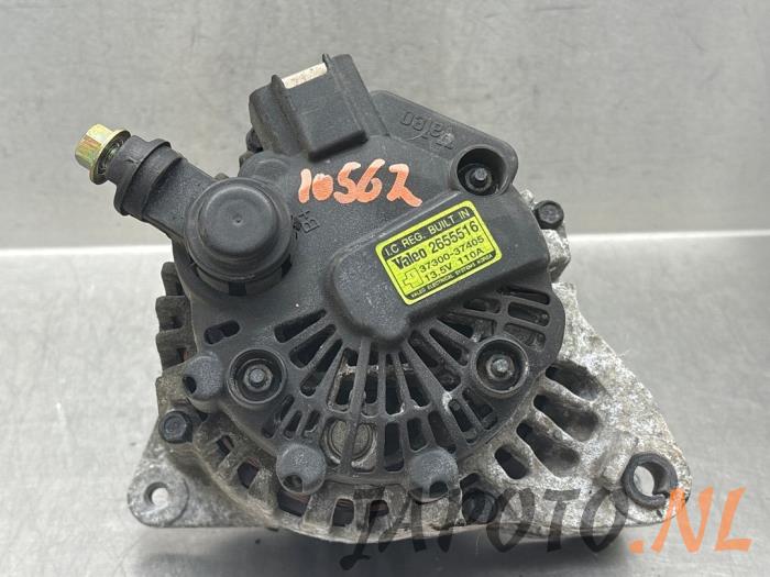 Gebruikte Alternator Kia Magentis (GD) 2.5 V6 24V Prijs € 52,45 Margeregeling aangeboden door Japoto Parts B.V.