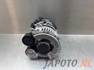 Gebruikte Dynamo Kia Stonic (YB) 1.0i T-GDi 12V Eco-Dynamics+ Prijs € 366,45 Margeregeling aangeboden door Japoto Parts B.V.