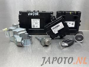 Gebruikte Contactslot + computer Hyundai Kona (OS) 64 kWh Prijs € 262,45 Margeregeling aangeboden door Japoto Parts B.V.