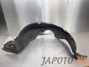 Gebruikte Binnenscherm Toyota Yaris II (P9) 1.3 16V VVT-i Prijs € 26,20 Margeregeling aangeboden door Japoto Parts B.V.