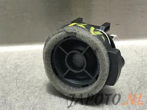 Gebruikte Tweeter Mazda 2 Hybrid 1.5 12V Prijs € 26,20 Margeregeling aangeboden door Japoto Parts B.V.