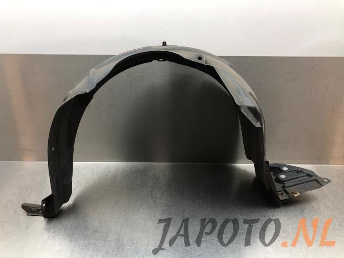 Binnenscherm van een Toyota Yaris II (P9) 1.33 16V Dual VVT-I 2009