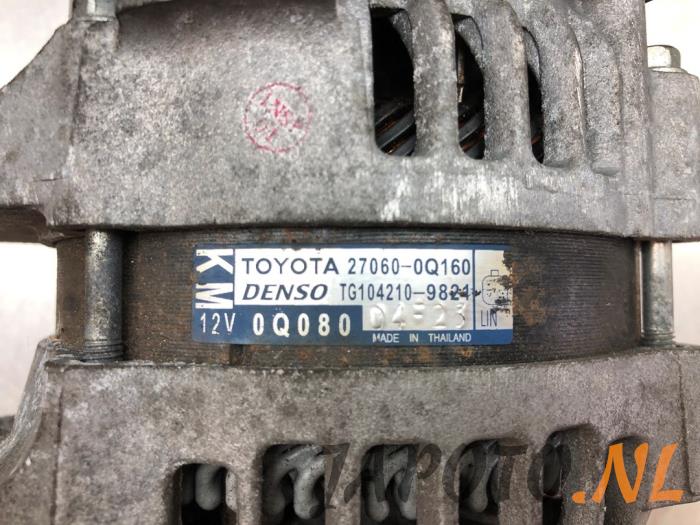 Dynamo van een Toyota Aygo X 1.0 12V VVT-i 2022