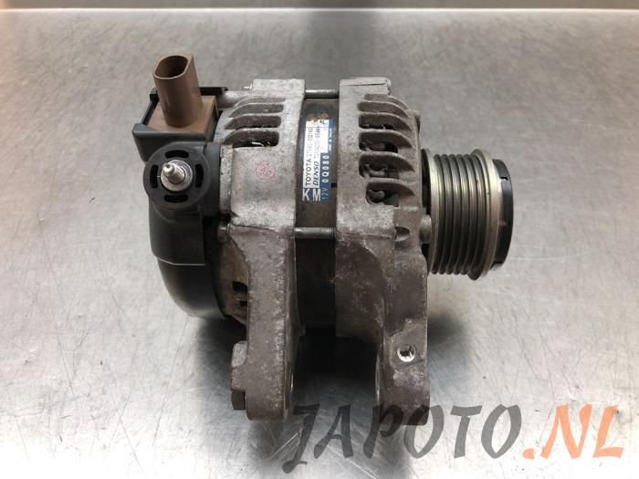 Dynamo van een Toyota Aygo X 1.0 12V VVT-i 2022