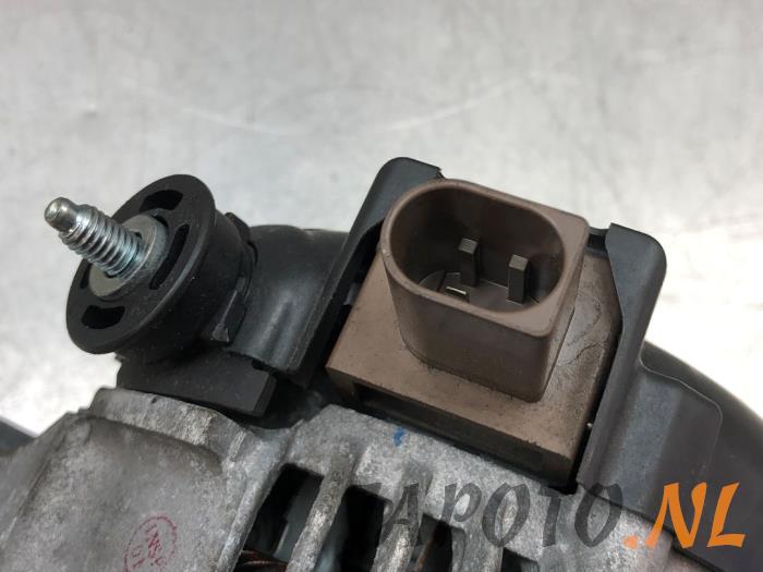 Dynamo van een Toyota Aygo X 1.0 12V VVT-i 2022