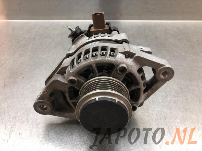 Dynamo van een Toyota Aygo X 1.0 12V VVT-i 2022