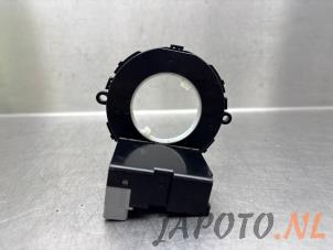 Gebruikte Gier sensor Toyota Prius (NHW20) 1.5 16V Prijs € 49,95 Margeregeling aangeboden door Japoto Parts B.V.